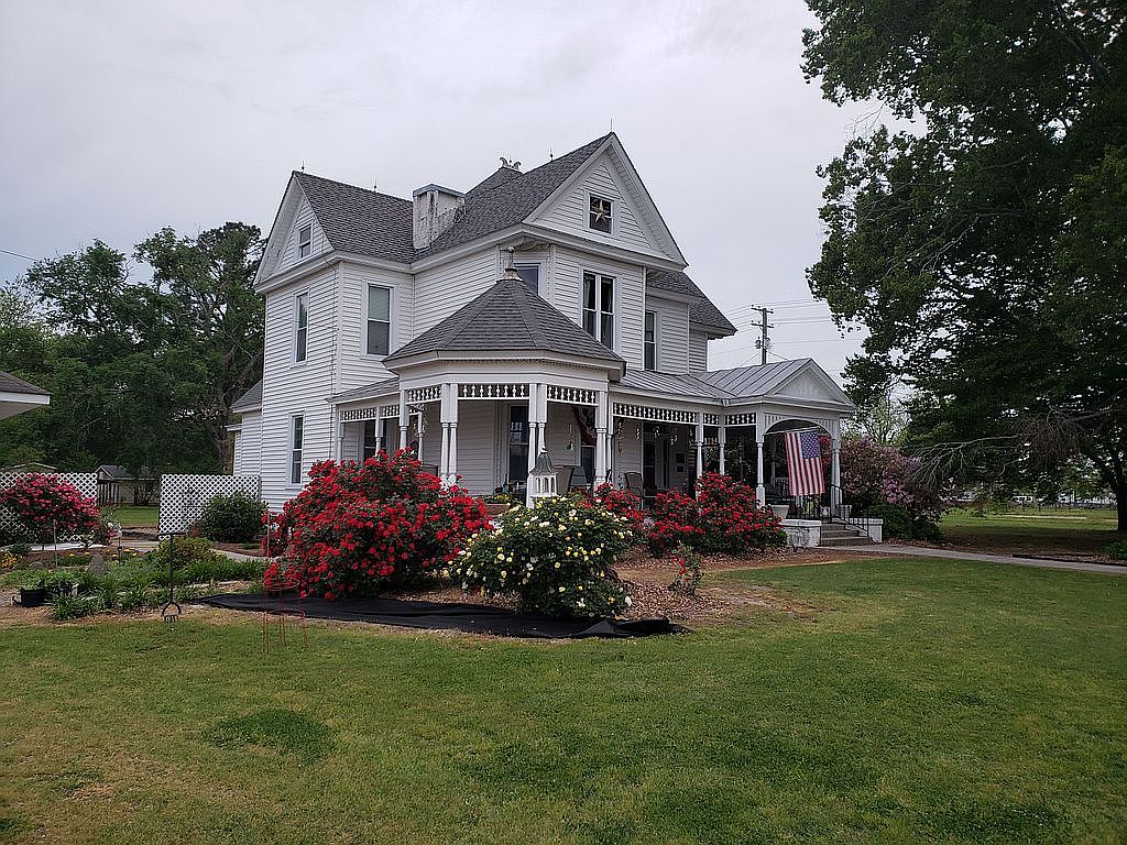 300 W Center St, Black Creek, NC 27813 Zillow