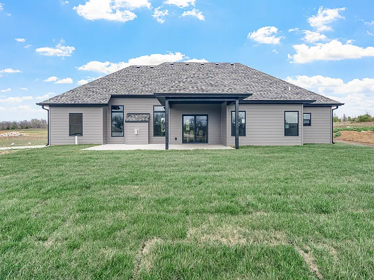 2908 Genesis Dr — Photo 52