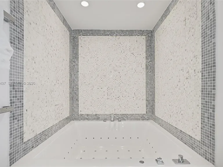 200 Biscayne Boulevard Way #5009 — Photo 34