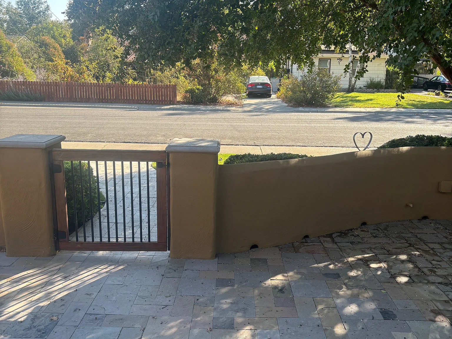 4 bed, 1900 sqft, $3,800 — Photo 4