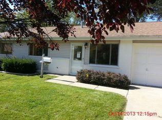 420 Lincoln Dr, Hoffman Estates, IL