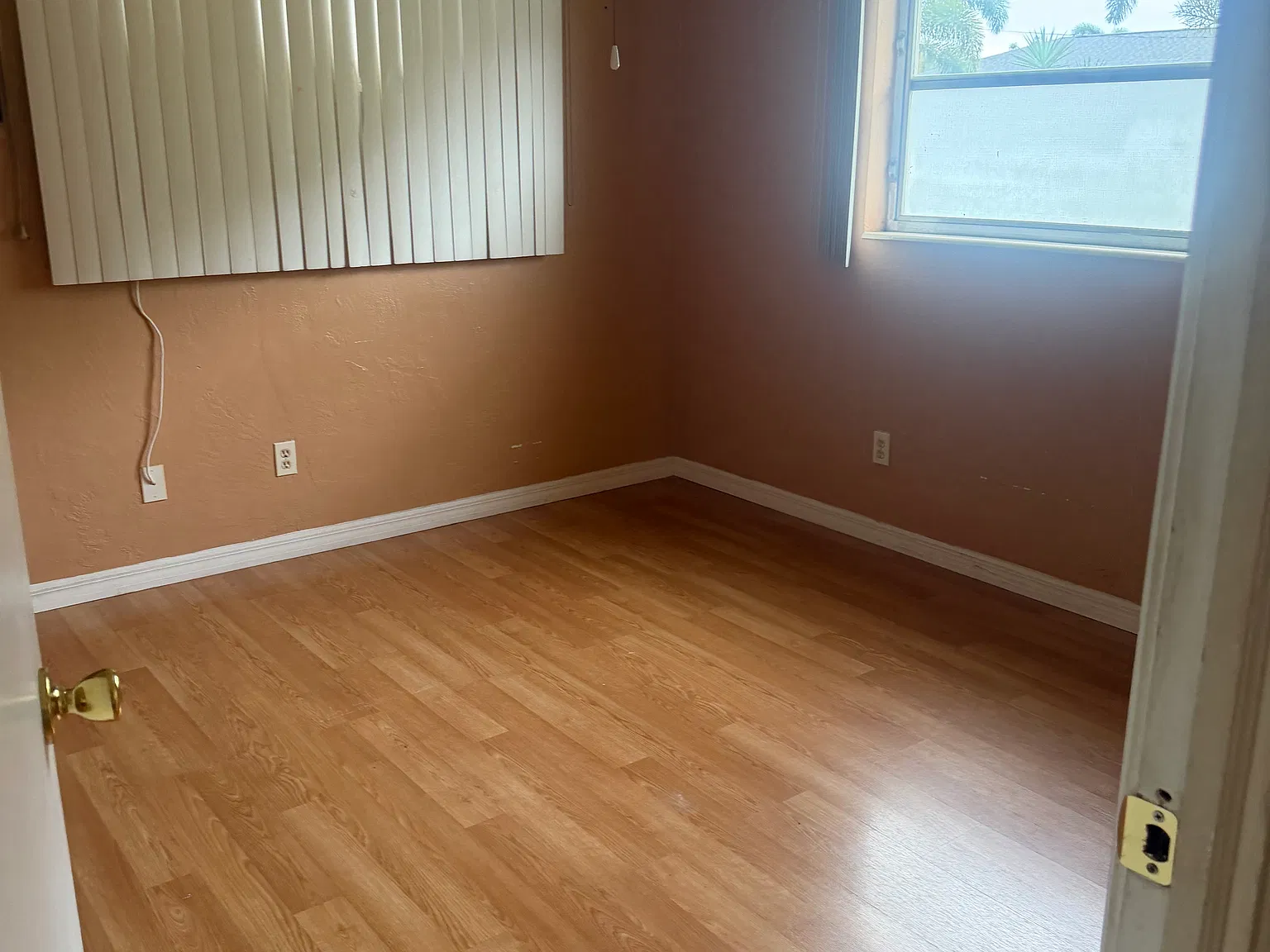 2 bed, 956 sqft, $1,800 — Photo 1