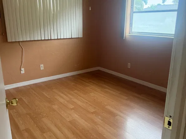 5162 35th Ter N, Saint Petersburg, FL 33710