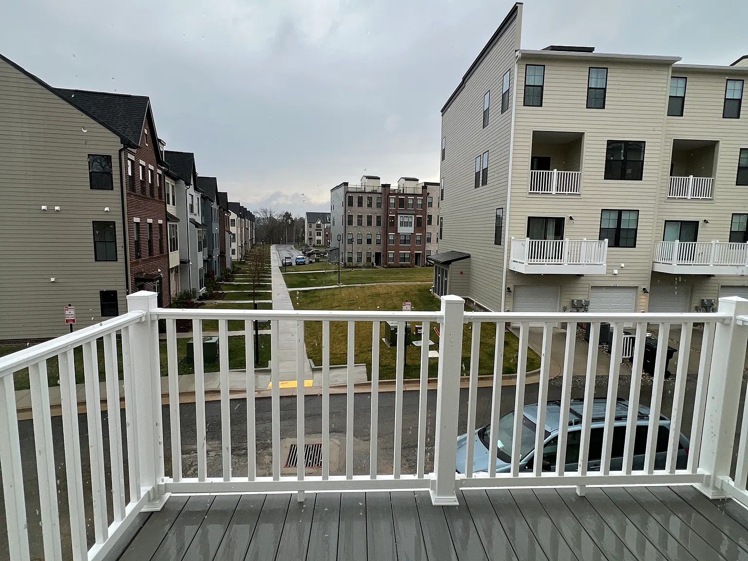 3 bed, 2.5 bath, 1574 sqft, $2,750 — Photo 4