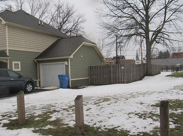 2nd image of 51 Maria St