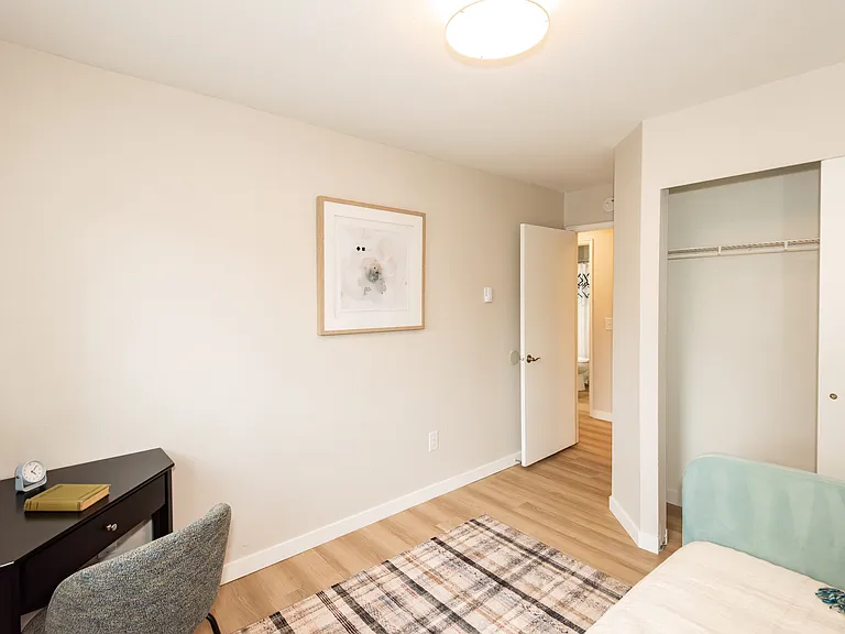 Lumina Apartments — Photo 34