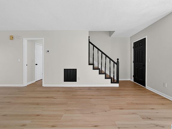 3rd image of 319 7th St NW