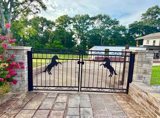 711 Magnolia St, Muscle Shoals, AL 35661