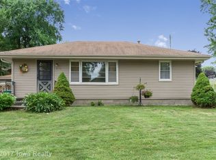 300 Valley Dr, Carlisle, IA 50047
