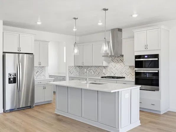 3378 W 3525 S, West Haven, UT 84401