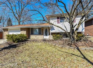 228 Hickory St, Park Forest, IL