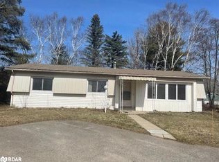 3 Mulberry Ct, Innisfil, ON L9S1N2