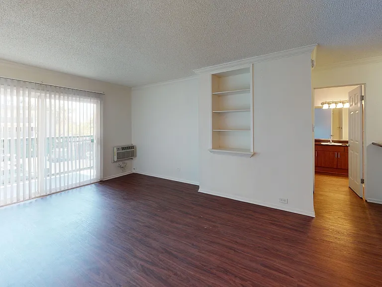 Eight 80 Newport Beach — Photo 172