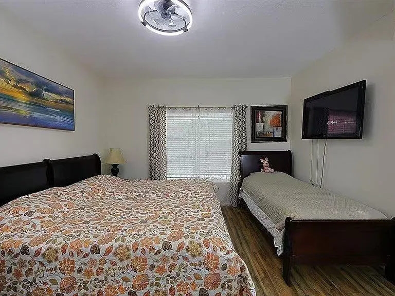 2213 S Braeswood Blvd #13B — Photo 16
