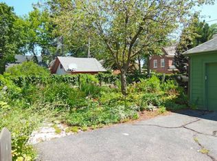 3054 N Hackett Ave, Milwaukee, WI 53211