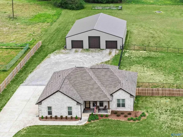 23359 Mooresville Rd, Athens, AL 35613