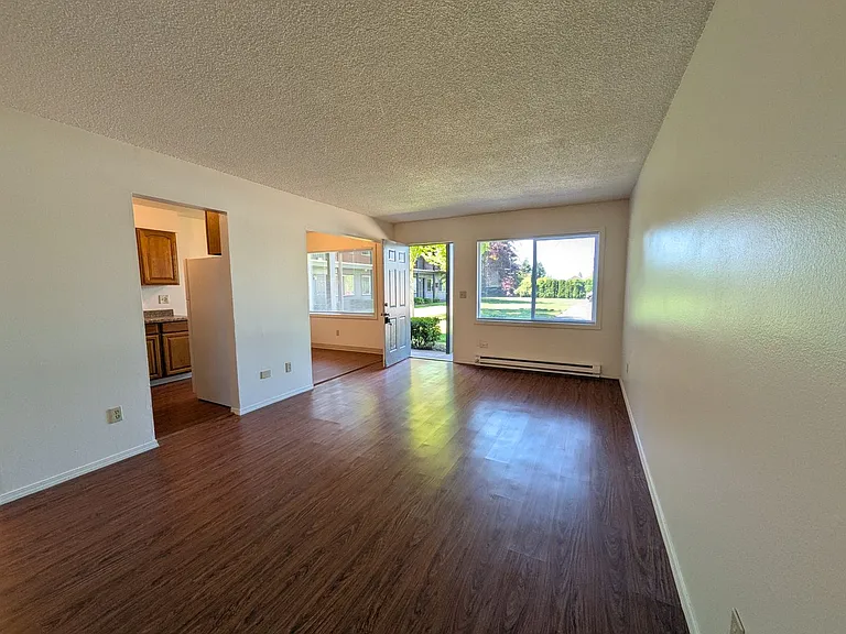 Cully Park Apartments — Photo 52