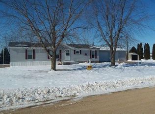 4227 Long Branch Rd, Potosi, WI 53820