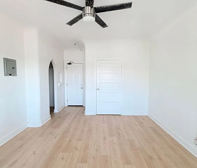 5617 La Mirada Ave — Photo 3