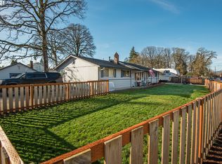 1697 N Davis St, Cornelius, OR 97113