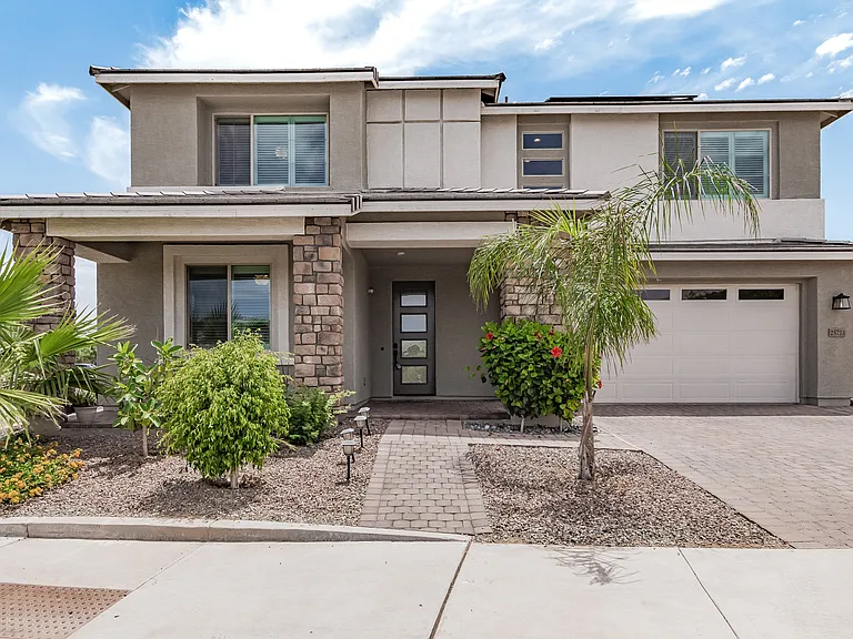 25713 S 226th Pl — Photo 2
