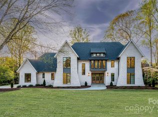 6000 Lansing Dr, Charlotte, NC 28270
