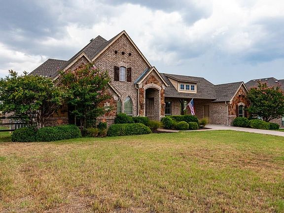 3rd image of 12048 Gainesway Ct