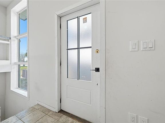 5th image of 42 Fatima Ct