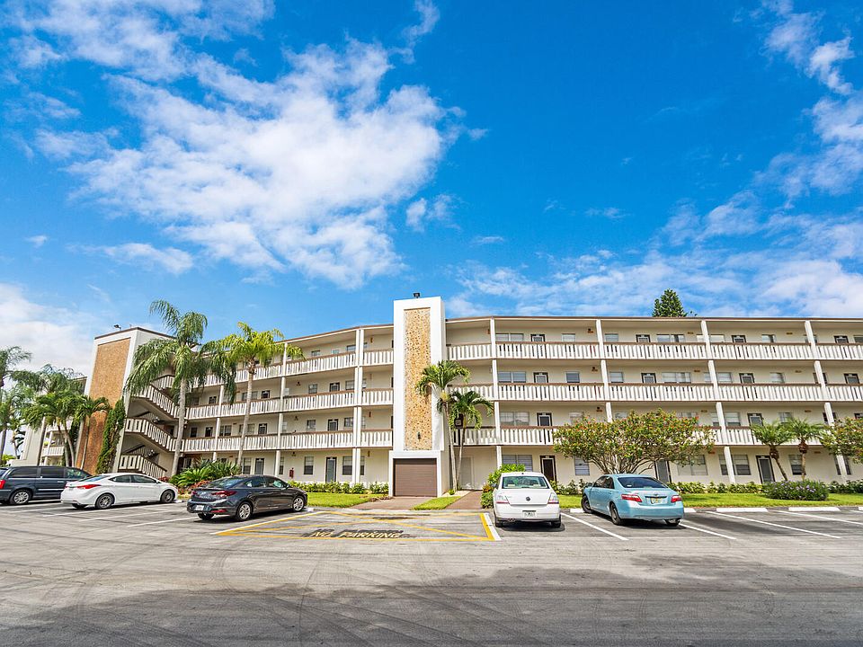 Home For Sale In Century Village