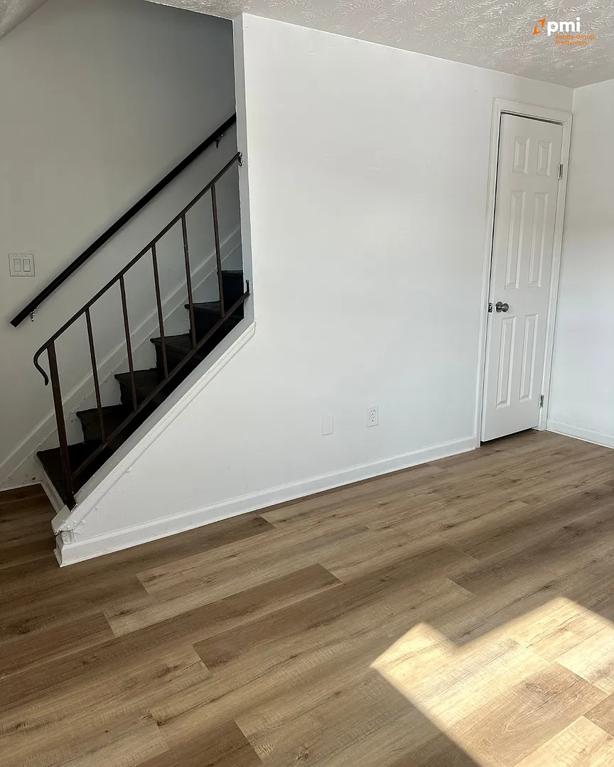 Hidden Village TownHomes — Photo 2