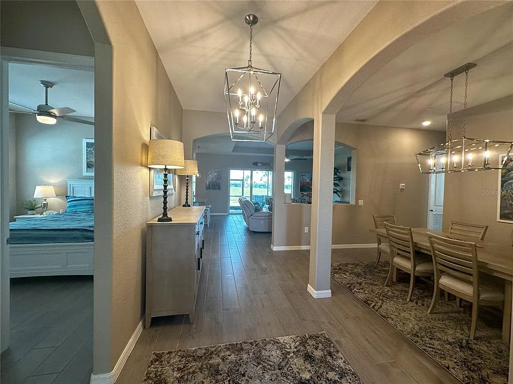 4 bed, 2.0 bath, 2245 sqft, $8,500 — Photo 4