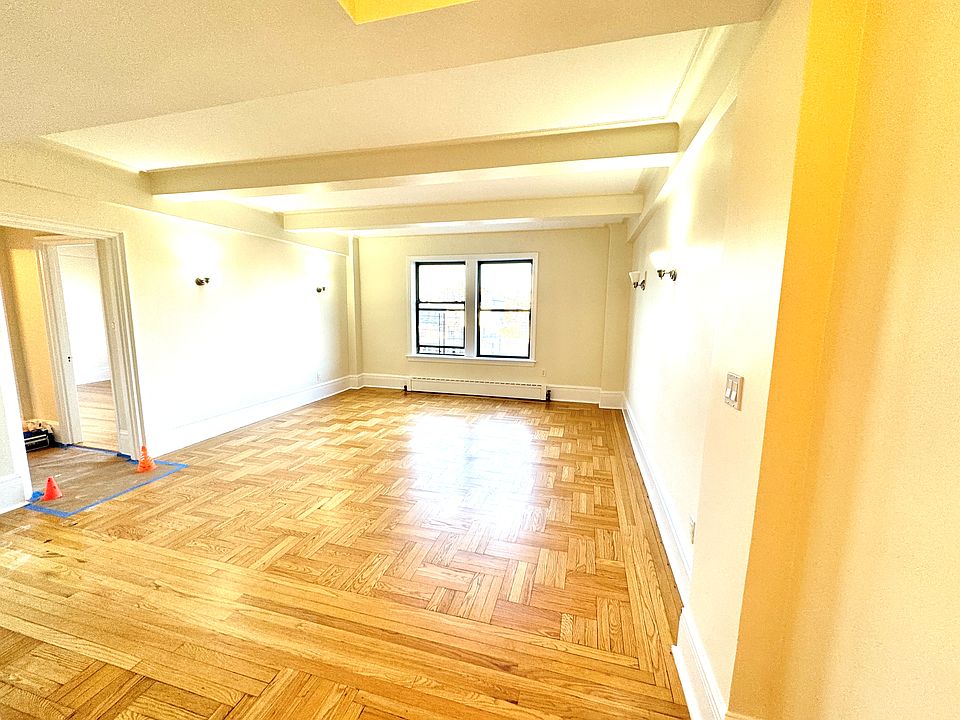 1st image of 147 W 79th St #12C
