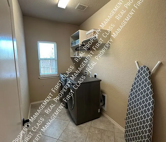 8427 Lajitas Bnd — Photo 11