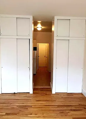 Rented by Waverly Realty Associates | media 7