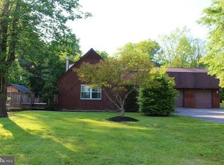 6367 Groveland Rd, Pipersville, PA 18947