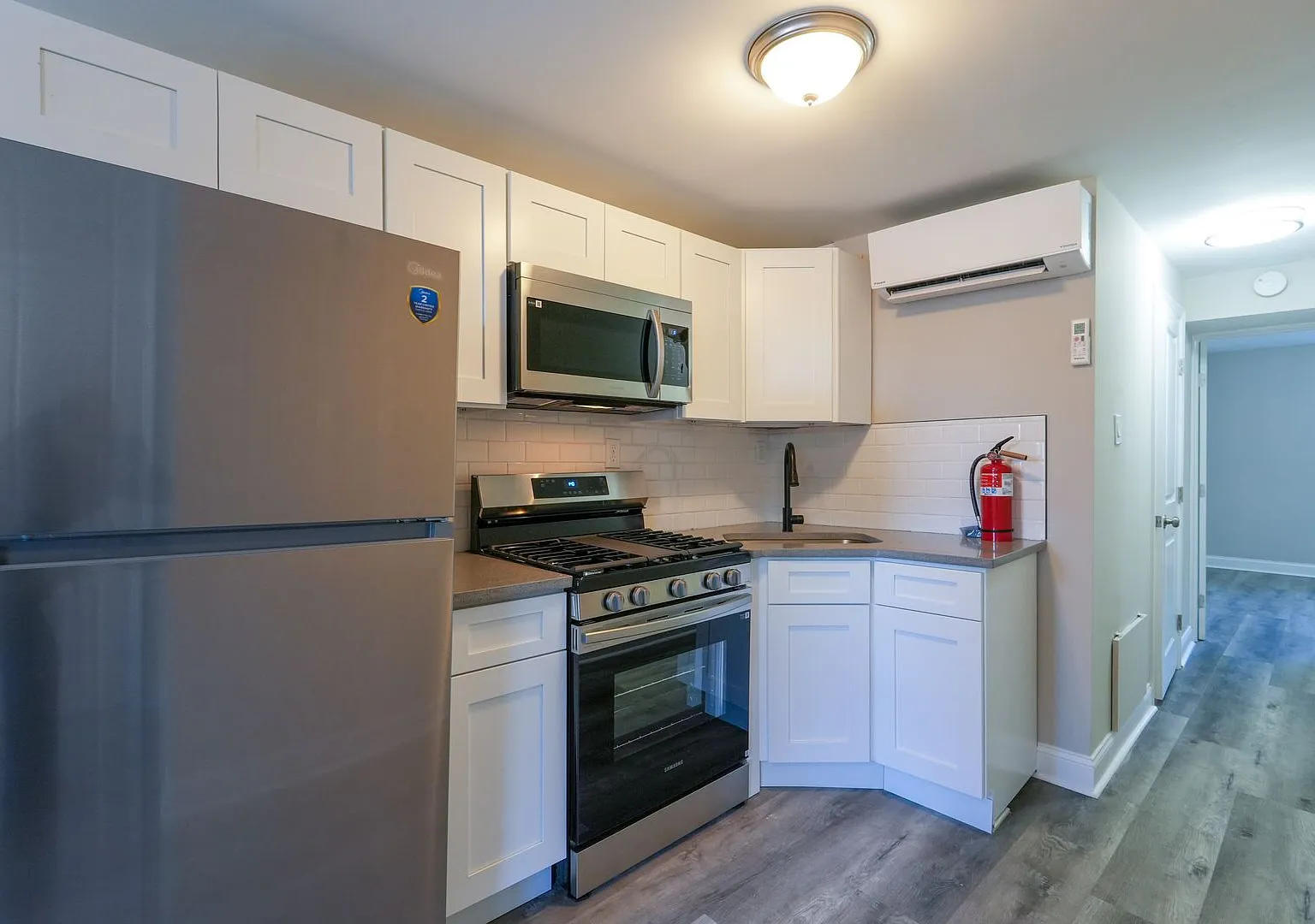 1335 S 8th St — Photo 3