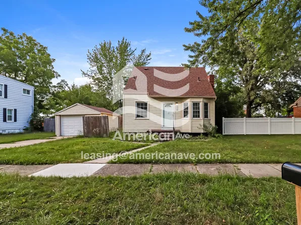 19705 Salisbury St, Saint Clair Shores, MI 48080