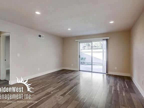 4th image of 8021 Camino Huerta