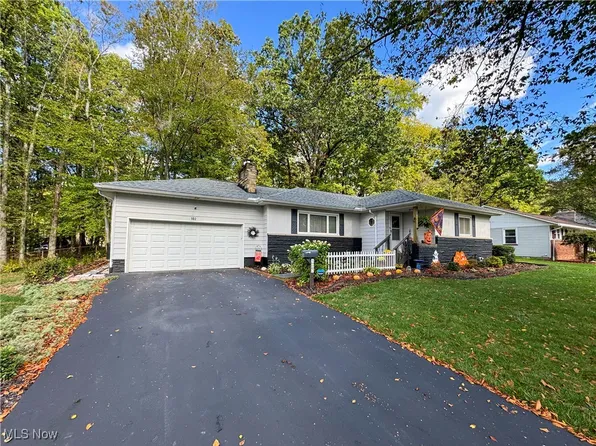 102 Skyline Ave, Canfield, OH 44406
