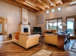 23 La Vista, Santa Fe, NM 87505