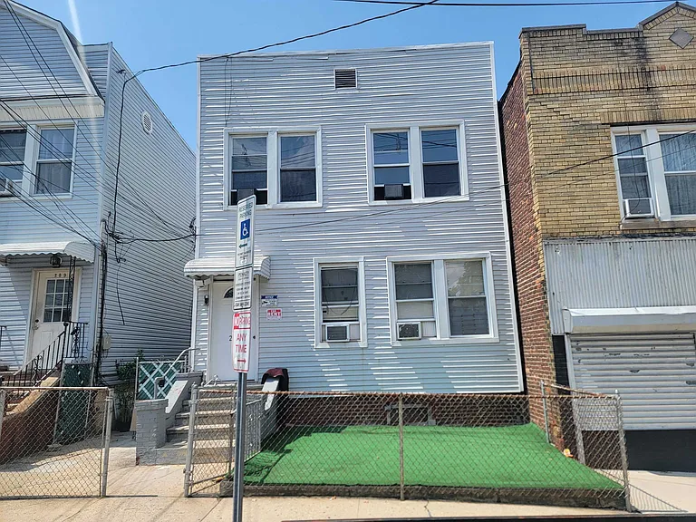291 Cator Ave #3 — Photo 12