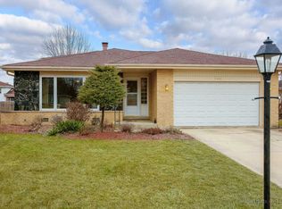 7202 Exner Rd, Darien, IL 60561