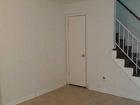 5th image of 3220 Bapaume Ave #B