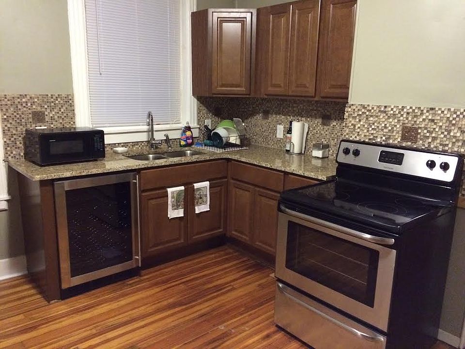 2nd floor kitchen