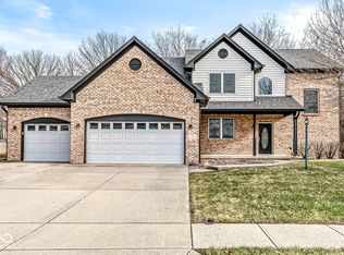 769 Raintree Dr, Avon, IN 46123