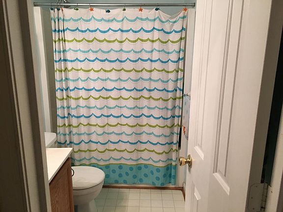 5th image of 6100 Cambridge Dr W