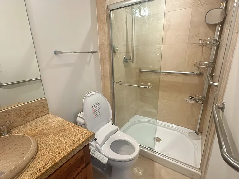 1199 Bishop St #16B — Photo 30