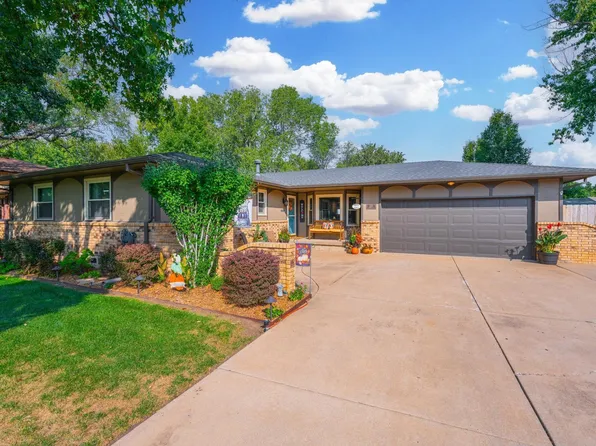 1512 E Carolyn St, Derby, KS 67037