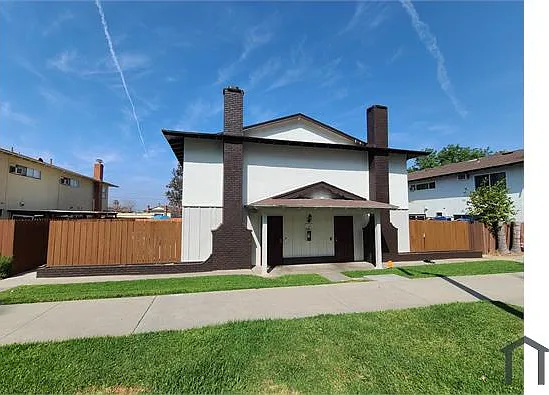 2989 Canyon Crest Dr #A — Photo 2