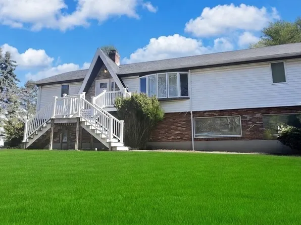 5 Flintlocke Rd, Franklin, MA 02038